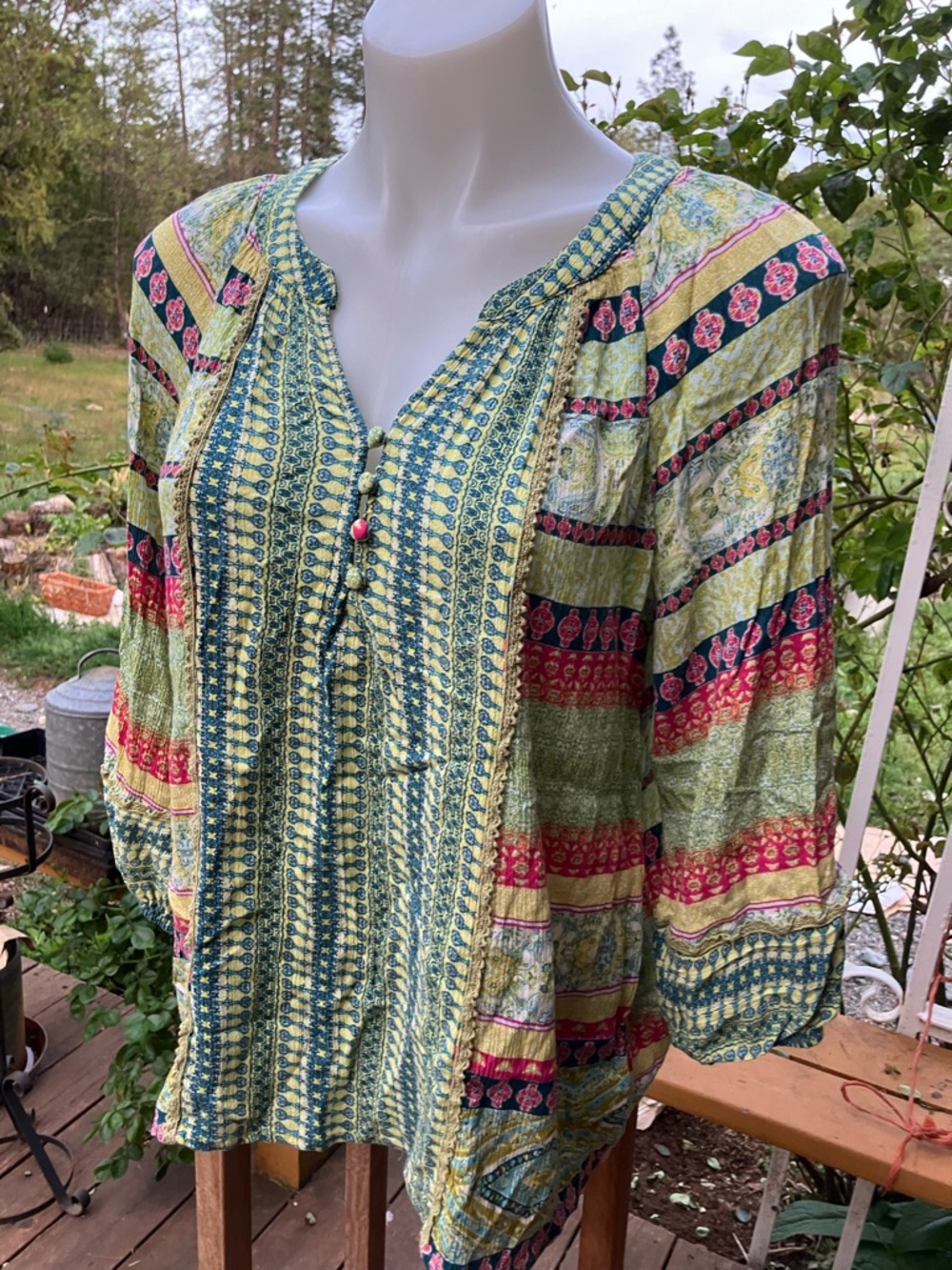 Farmers market by one world, Boho casual top with crochet detailing large